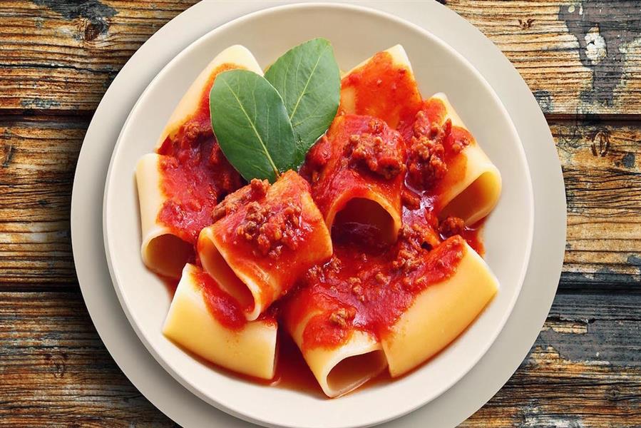 neapel-ragù-napoletano-mit-pasta
